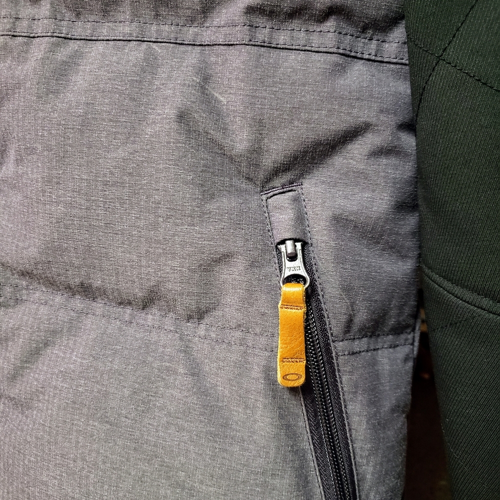 Oakley Winter Jacket - Picture 2 of 4